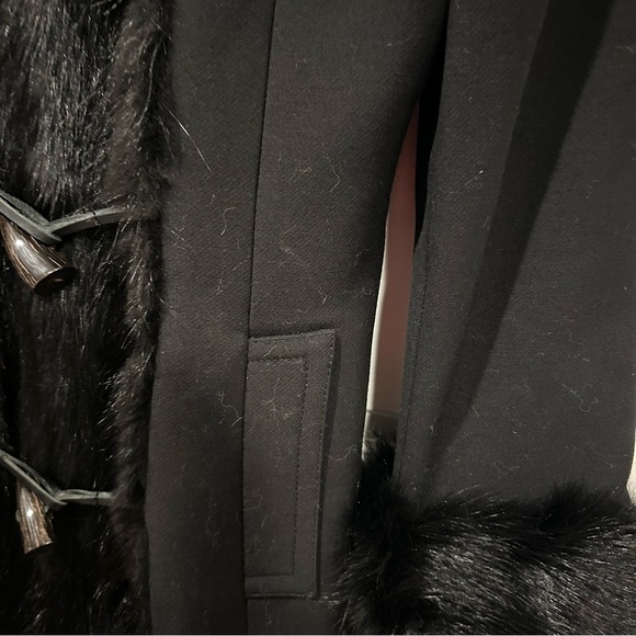 Dolce & Gabbana Vintage Black Wool Coat with Fur Trim – Made in Italy (IT 40) - Picture 16 of 16